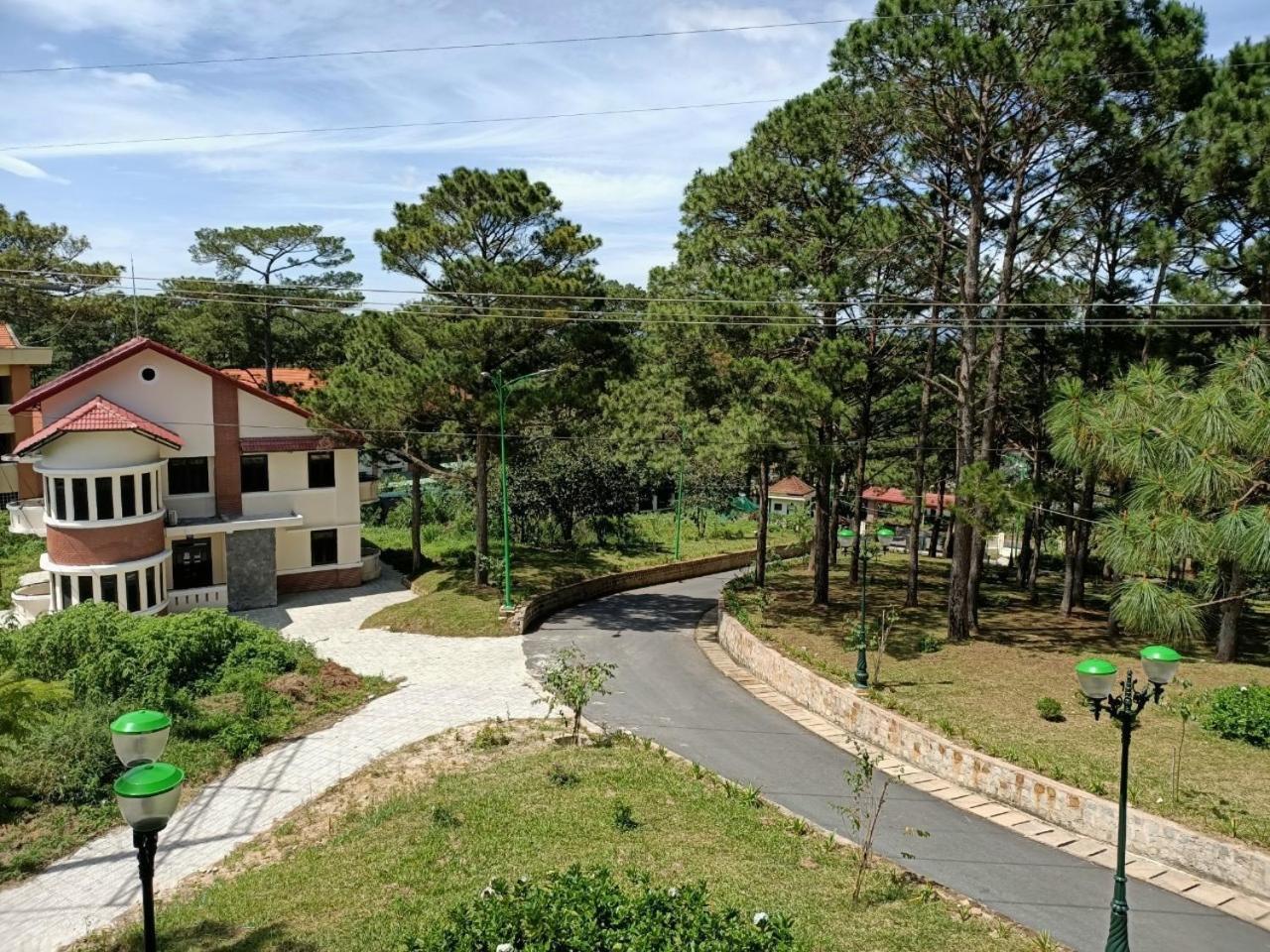 Resort Hoa Sim Dalat Exteriör bild
